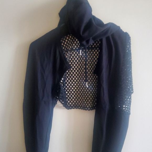 Open Front Crop Top - Picture 2 of 5